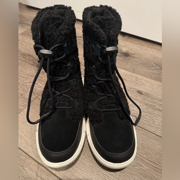 SOREL Explorer Next Joan Cozy black Sherpa bungee lace - Picture 2 of 7